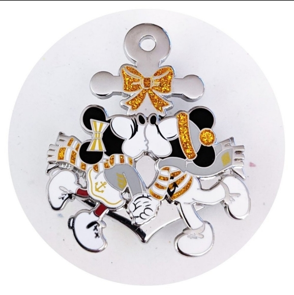 Disney Accessories - Disney Cruise Line Mickey and Minnie Pin